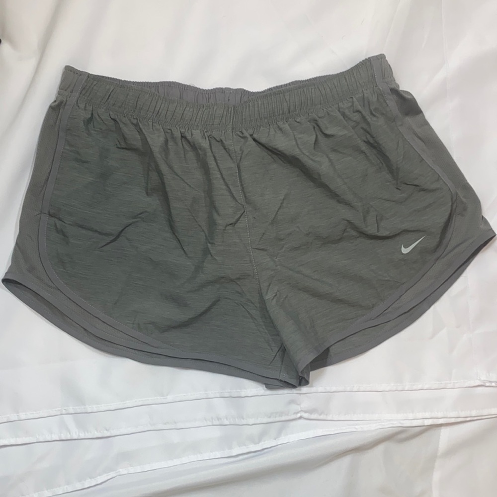 Nike dri fit shorts size XL